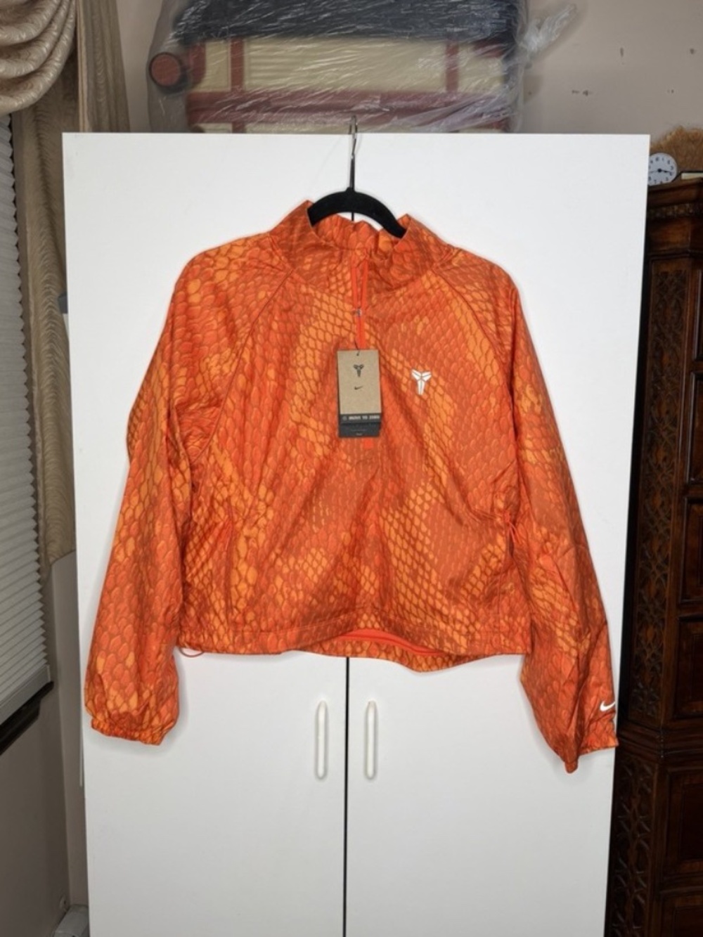 Nike Kobe Lightweight Woven Jacket Orange Snake Print Women Large IB2718-819 NEW